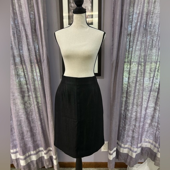 Ann Taylor Dresses & Skirts - Ann Taylor Metallic Midi Skirt